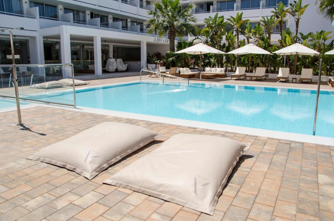 Hotel Anfora Ibiza Es Cana Exteriör bild